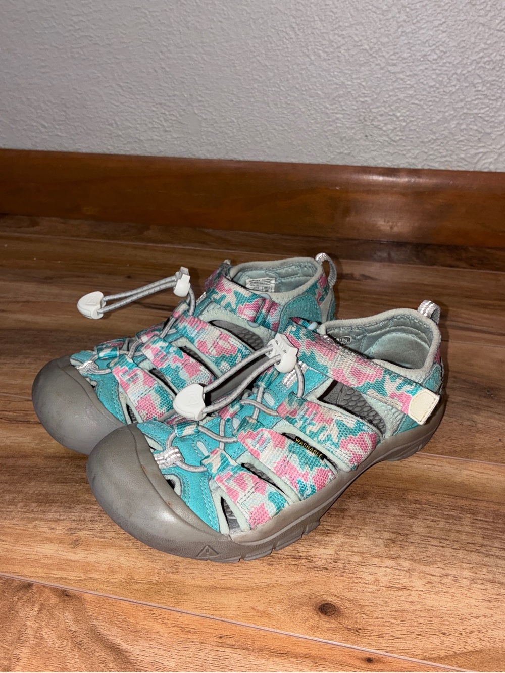Kids Keen Newport H2 Sandals, teal and pink - size 13
